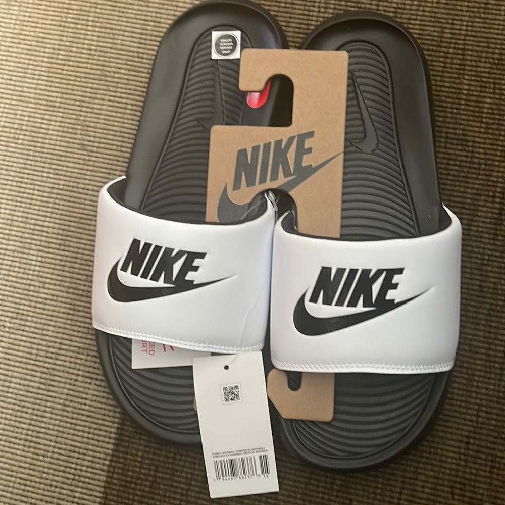Nike Victori One Slide